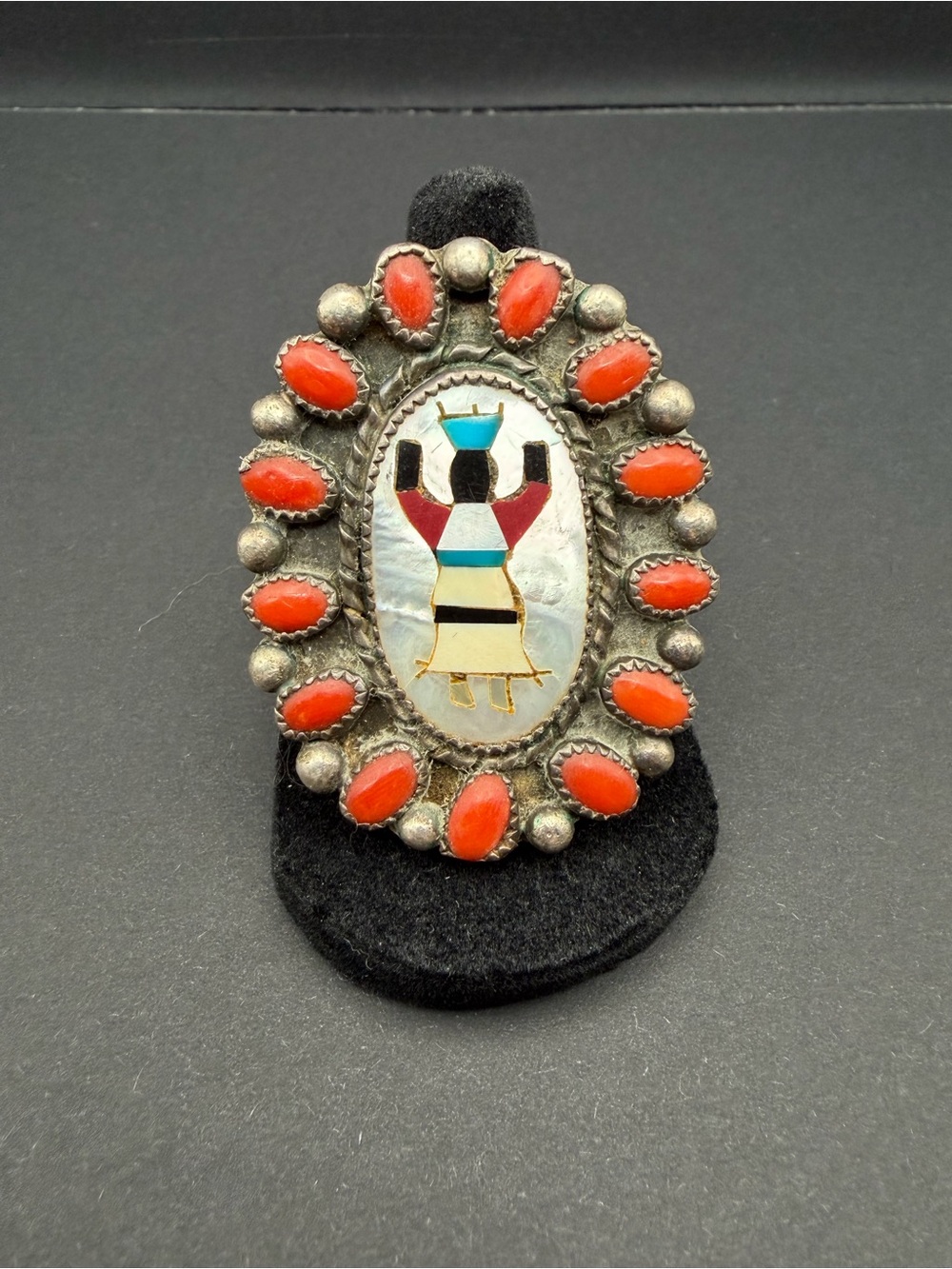 Vintage RHB Roland Hogan Begay Navajo Sterling Coral Gaan Dancer Inlay Ring 7.5 - Picture 5 of 6